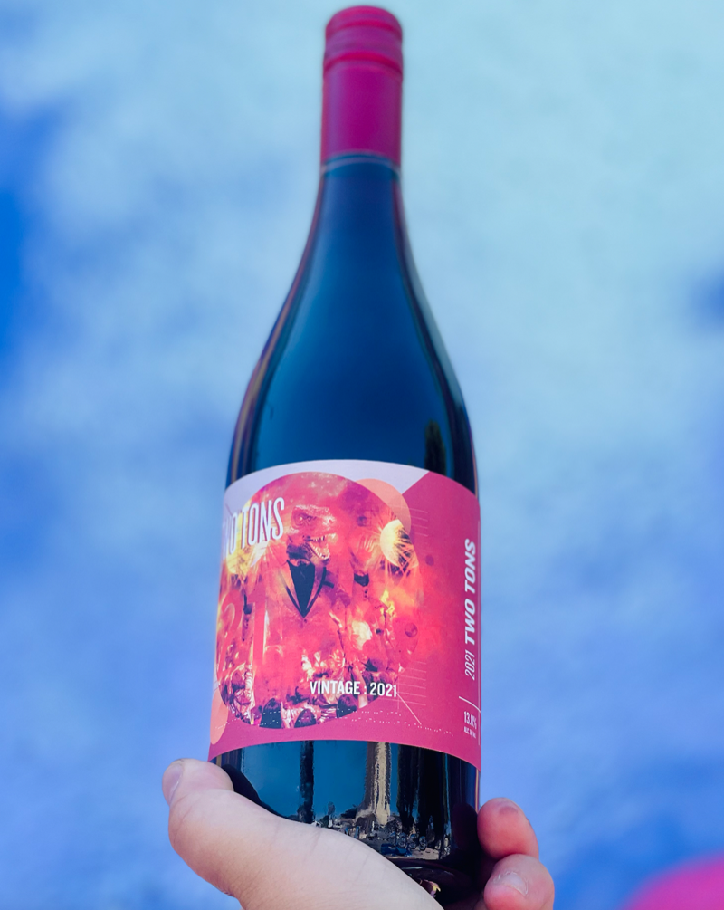 35% Nebbiolo 24% Petit Sarah, 21%Syrah, 20% Zinfandel San Diego, California.  Woman winemaker - Clara Van Drunen. All natural. Chillable red. Badda bing cherry, badda boom shroom! White pepper spice sprinkled over roses. Crushed blackberries. Tart plums. Zip bam pow blueberry blast.