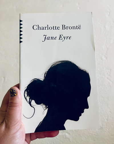 Charlotte Brontë's moving masterpiece – the novel that has been "teaching true strength of character for generations" (The Guardian). Nominated as one of America’s best-loved novels by PBS’s The Great American Read