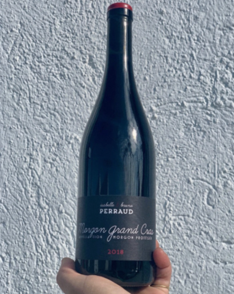 100% Gamay Beaujolais, France  Lady winemaker - Isabelle Perraud. All Natural. Chillable red. Semi-Carbonic. New leather + cherry tobacco. Savory tingles. Cocao nibs and goji berries. Pink peppercorn kisses.
