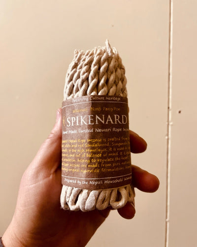 Spikenard is the perfect mixture of herbs like white and red Sandalwood, Sungandhi Bal, Clove Cardamom, and Spikenard that is extracted from the plants of high himalayan region. It is lit at temples, drawing rooms and stupas for aromatic ambience. Incense Ropes are sold in the pack of 6 bundles. One bundle contains 50 incense ropes