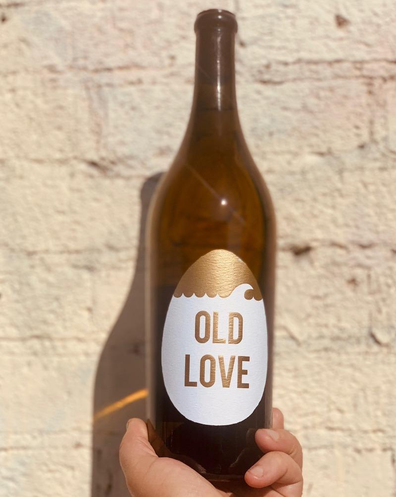 "Old Love" Salty Blend. Willamette, Oregon.  Woman winemaker - Kseniji Kostic House. All natural. Salty citrus. Blood orange margarita on the beach but dry! Limited production. Winemaking method inspired by 1800's. Aged in 4 vessels Baby orange.