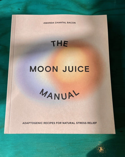 In The Moon Juice Manual, Amanda Chantal Bacon lays out the blueprint for the next level of mind-body health. This is the quintessential guide to adaptogens, the stress-busting super-herbs and -mushrooms that Bacon introduced to the wellness world with her cult-followed Moon Dust collection. As the name suggests, adaptogens are plants that can help us adapt to and protect ourselves from the daily stress of modern life.