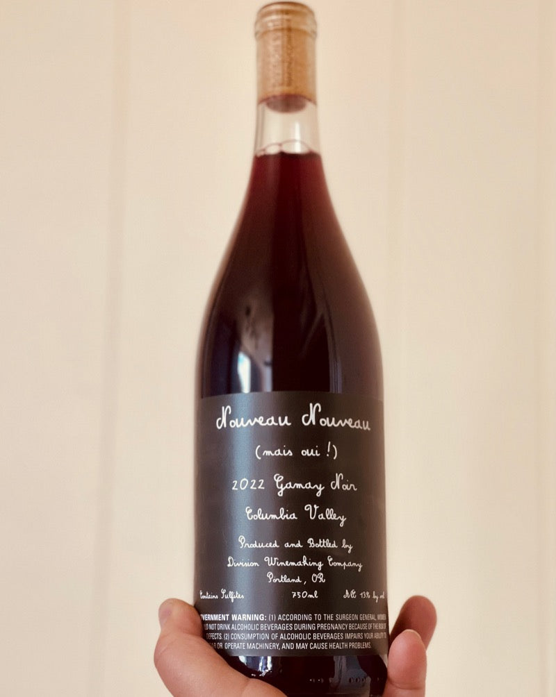 "Mais Oui" 100% Gamay Columbia Valley, Washington.  Woman winemaker - Kate Norris. All natural. Chillable red. Fresh and easy. Banana tingle. Pine tree zip. Slight gaminess. Strawberry slate. Grass yoghurt. Little barn funk. Herbal earth. 