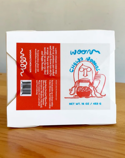 Woon Chewy Noodles come with (2) 8 oz. portions, par-cooked and ready to throw into a stir fry or soup!  Keep refrigerated. For best results, use or freeze within 5 days. If frozen, thaw before cooking.