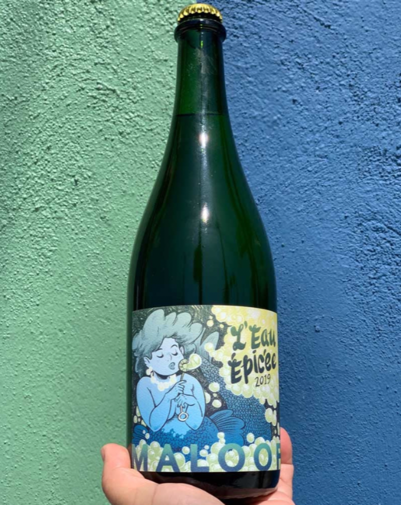65% Riesling, 35% skin contact Gewürztraminer.  Woman winemaker - Bee Maloof. All natural. Pét-Nat. 20 days on skins. Super sexy bubbles. Dry roasted nuts. Pineapple + lemons. A sparkler that makes your mouth stand up and clap!