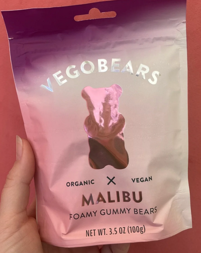 MALIBU SWEET – Fruity Gummy Bears  4 oz bag with a mix of sweet gummy bears flavored with cherry and raspberry.   Made naturally without any artificial additives and the main ingredients are all sourced from organic farms. And don’t worry, no animals came to harm in producing these friendly yet so delicious bears. 
